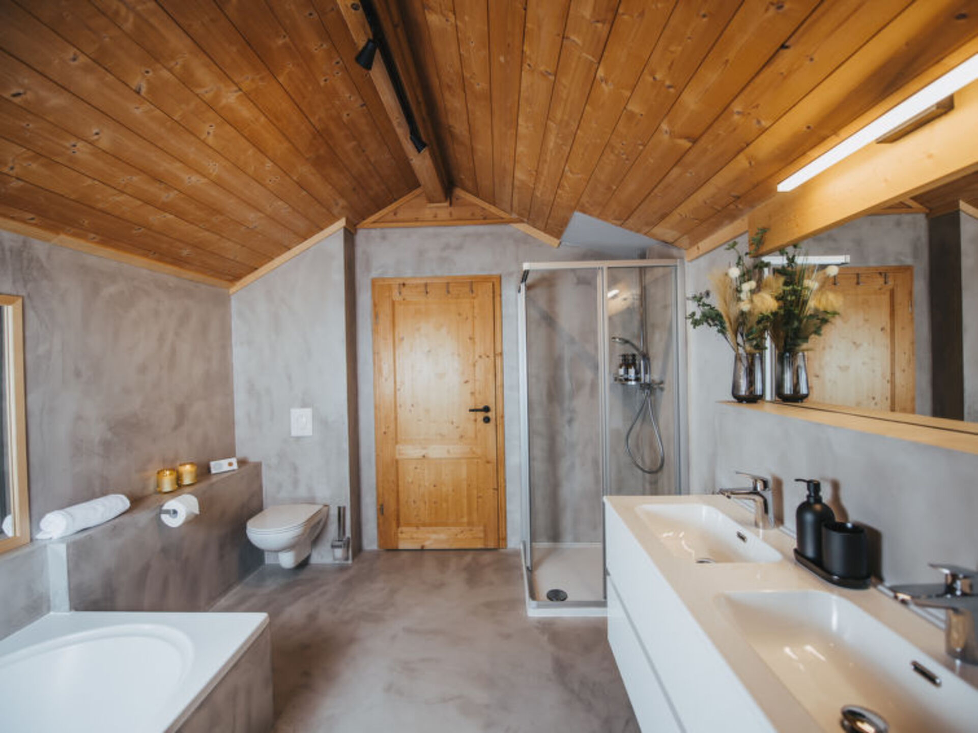 Bathroom / Wellness