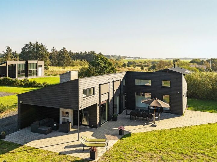5 Star Home in Prime Location, Hjørring 1081, Hjørring, Denmark