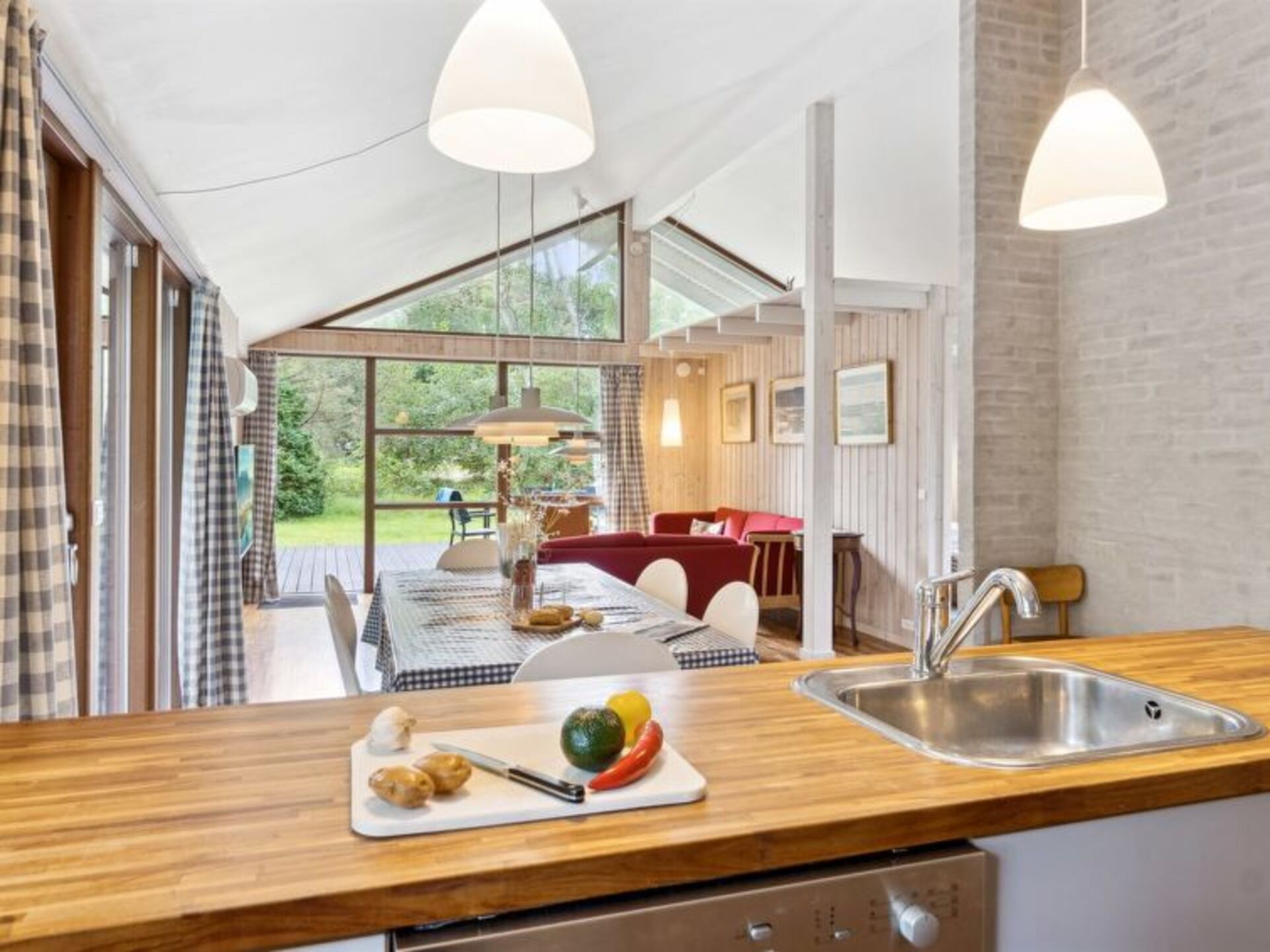 Kitchen / Dining Room