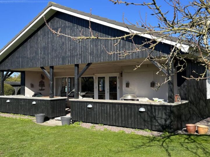 Luxury Retreat You will Love, Idestrup 1115, Idestrup, Denmark