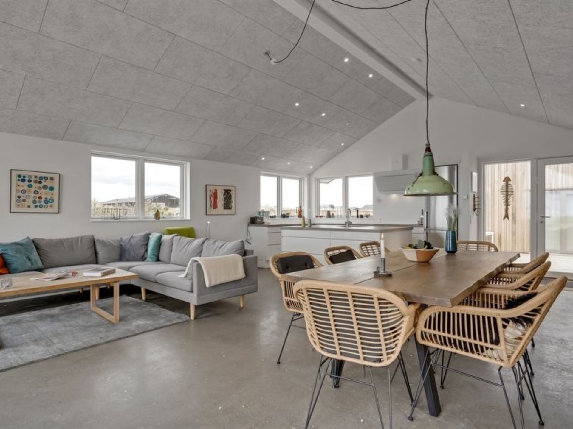 Kitchen / Dining Room