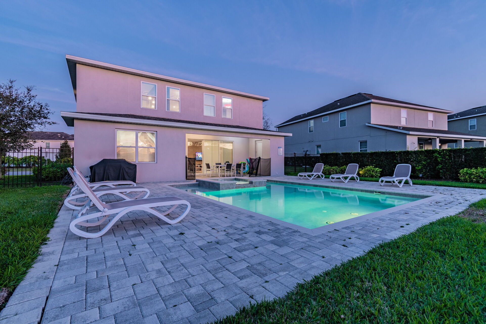 Rent the Perfect 5 Bedroom Villa, Encore Resort Villa 6416