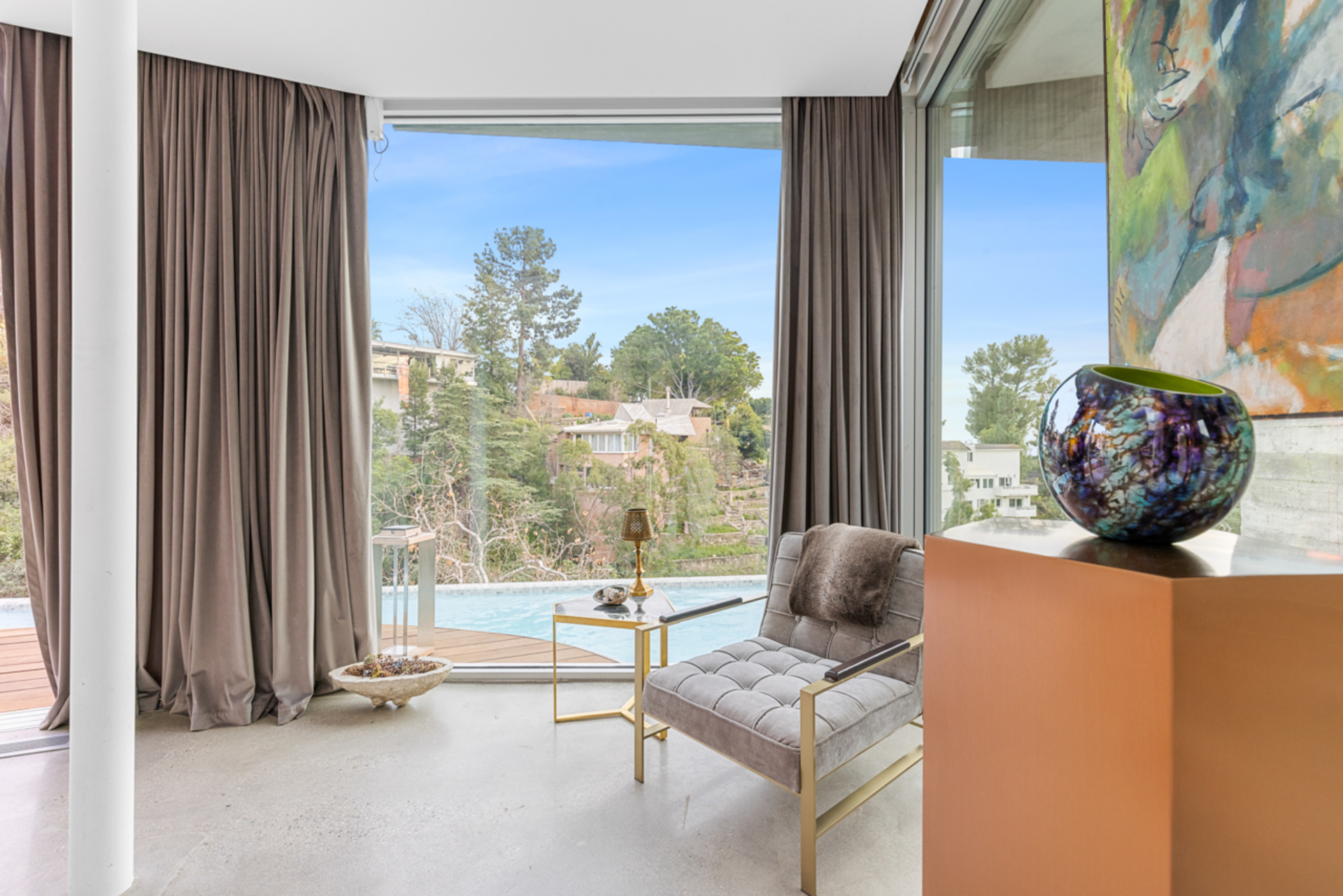 Hollywood Majesty: G Residence