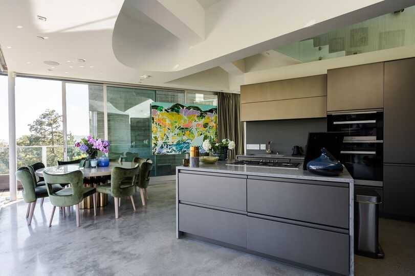 Hollywood Majesty: G Residence