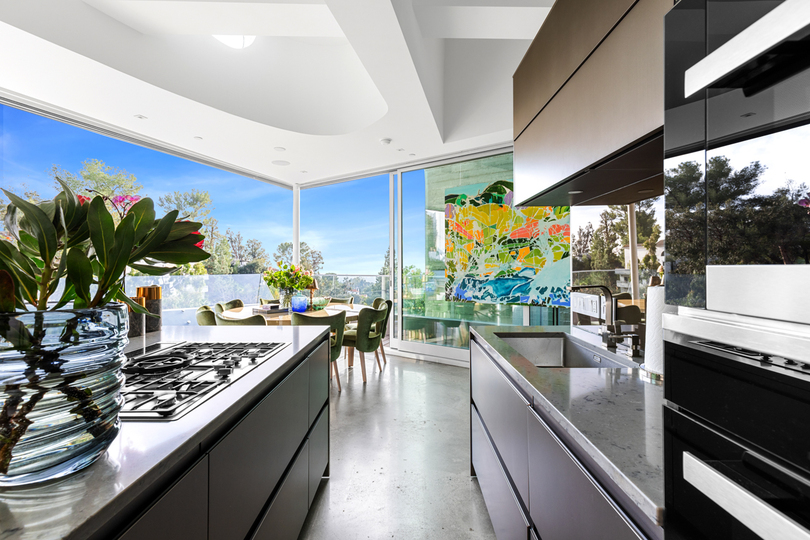 Hollywood Majesty: G Residence