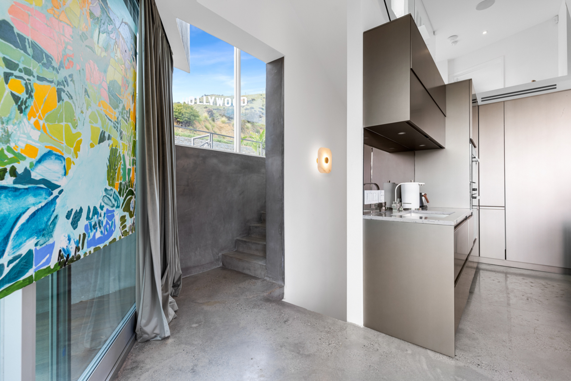 Hollywood Majesty: G Residence