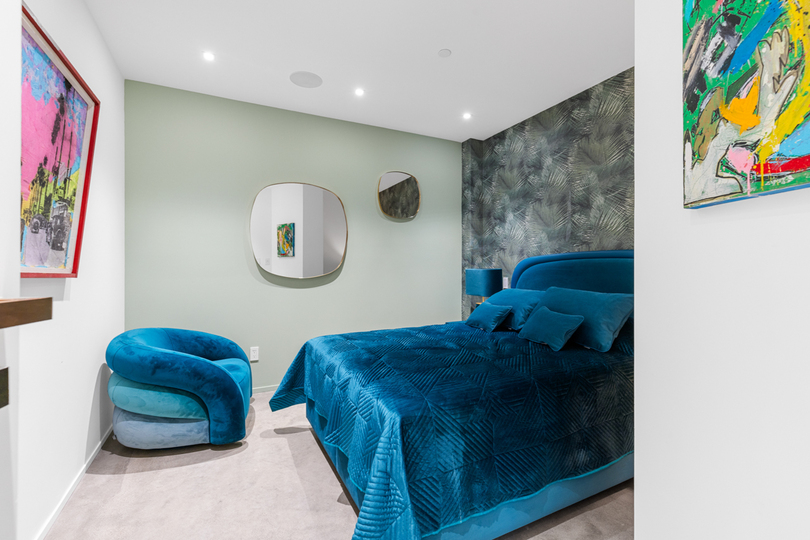 Hollywood Majesty: G Residence