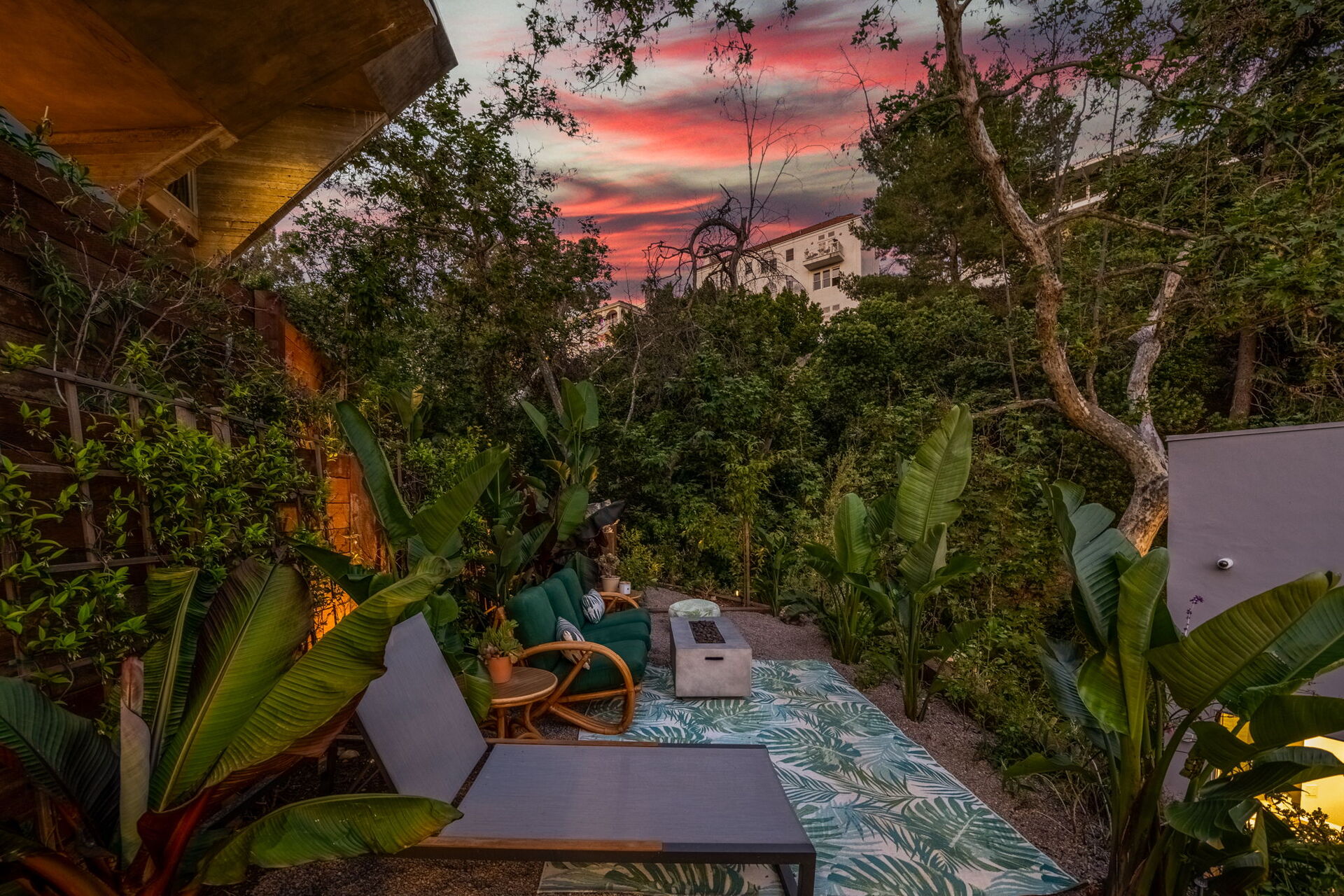 Hollywood Majesty: G Residence