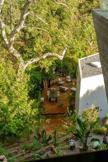 Hollywood Majesty: G Residence