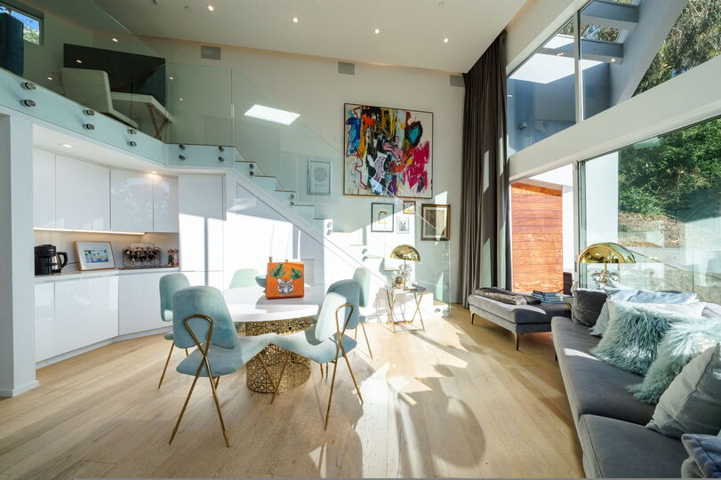 Hollywood Majesty: G Residence