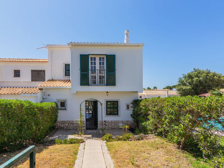 5 Star Villa with 2 Bedrooms, Albufeira Villa 1151