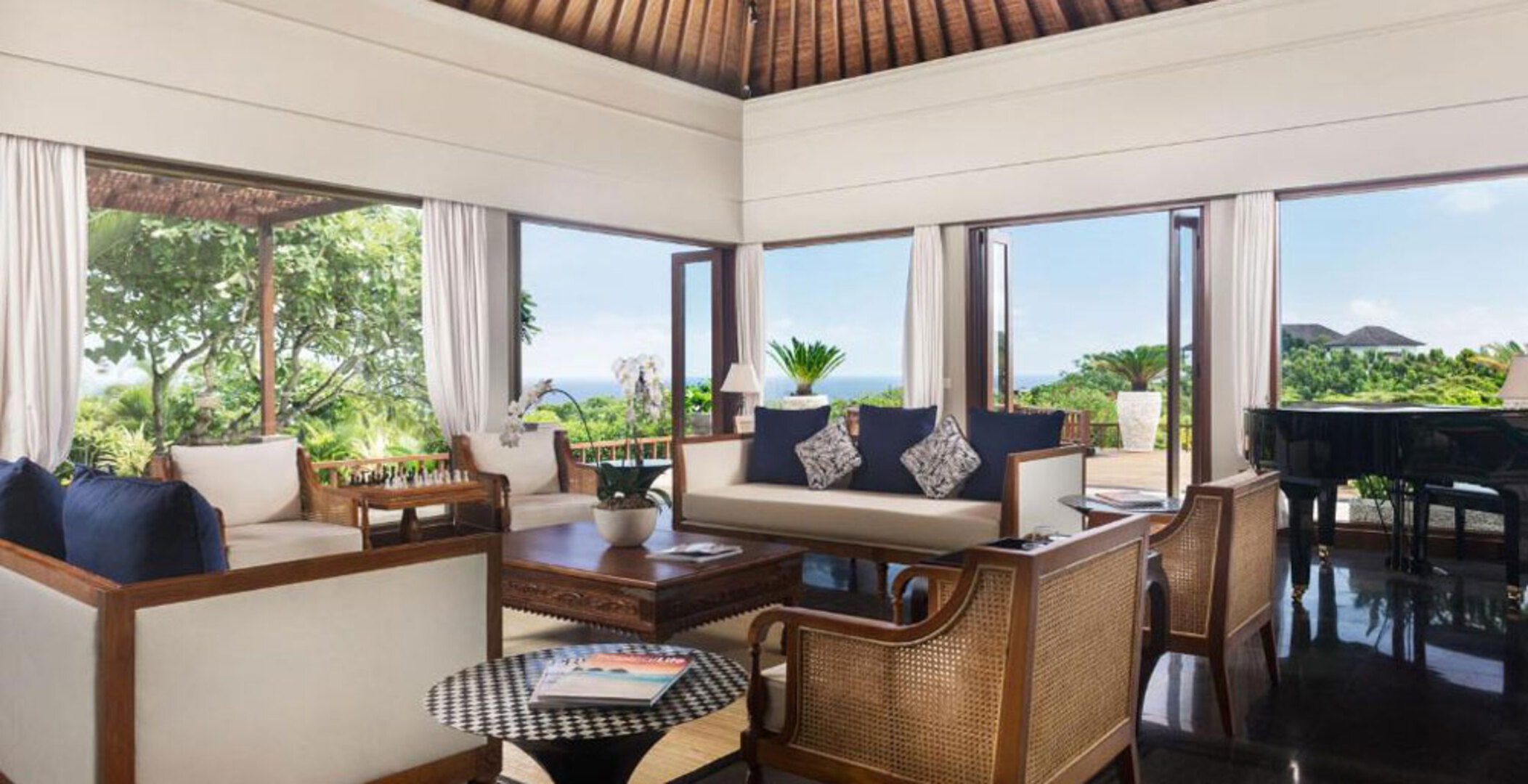 Secluded Oasis in Bali with 7 Bedrooms,2244