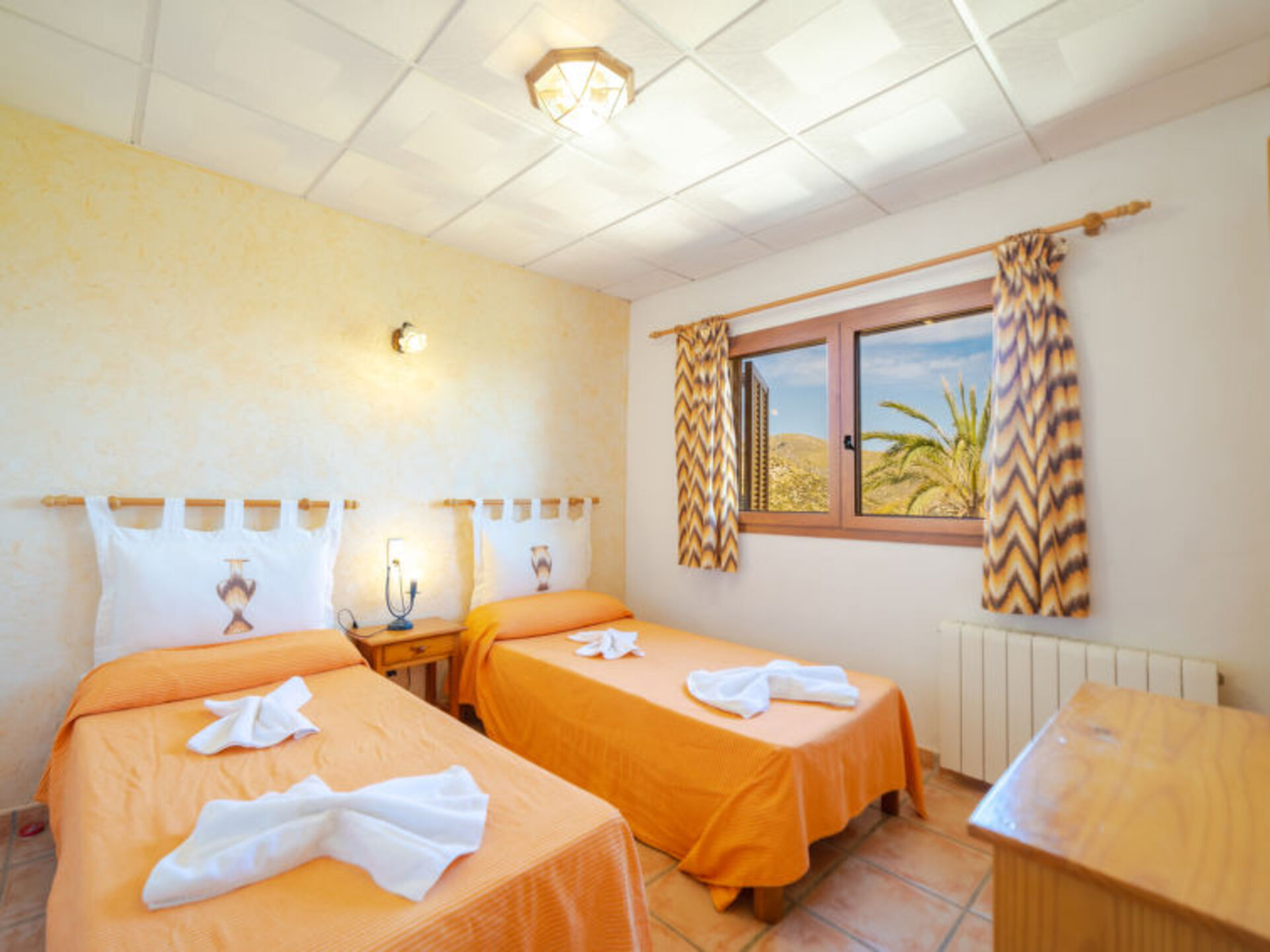 Unwind in Style - Elegant 5 Bedroom Villa,1658