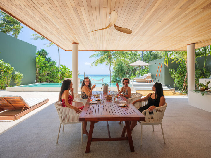 Elegant 4 Bedroom Villa in Paradise,1007