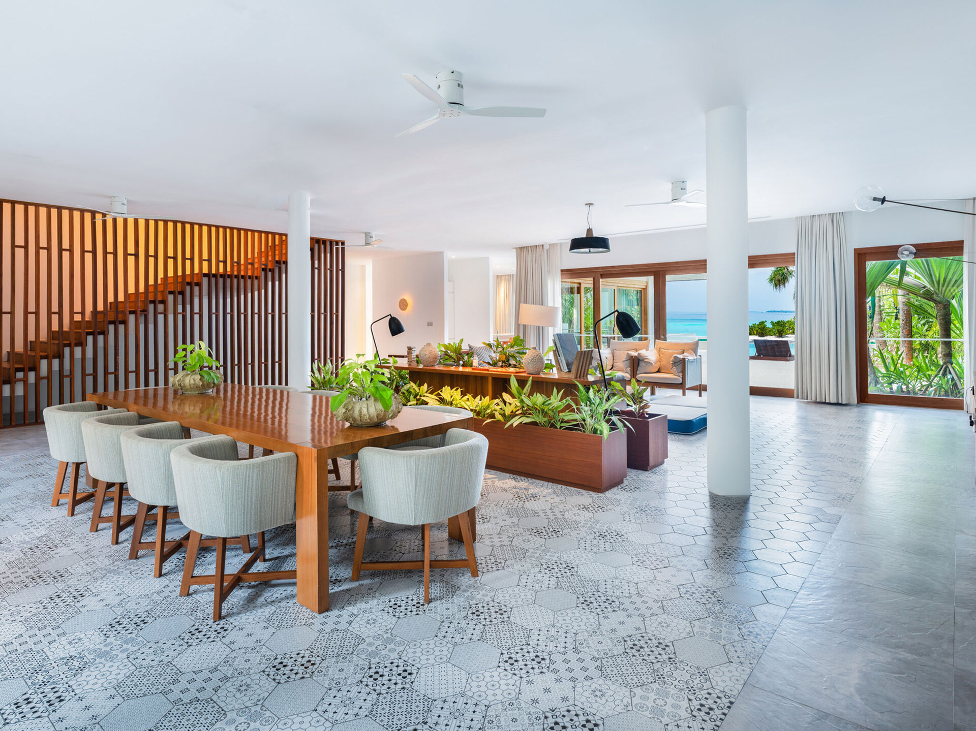 Elegant 4 Bedroom Villa in Paradise,1007