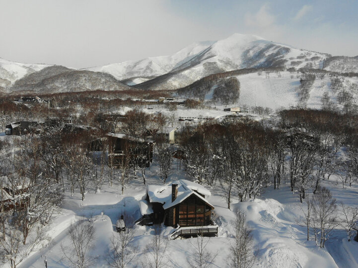 Luxurious Chalet 850 metres from Annupuri Ski Resort, 1000, Niseko, Japan