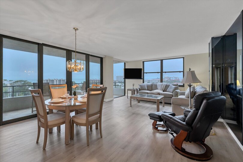 Spacious Living Room