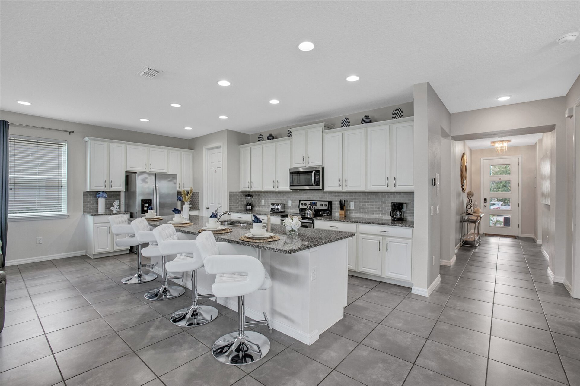 Kitchen (Angle 2)