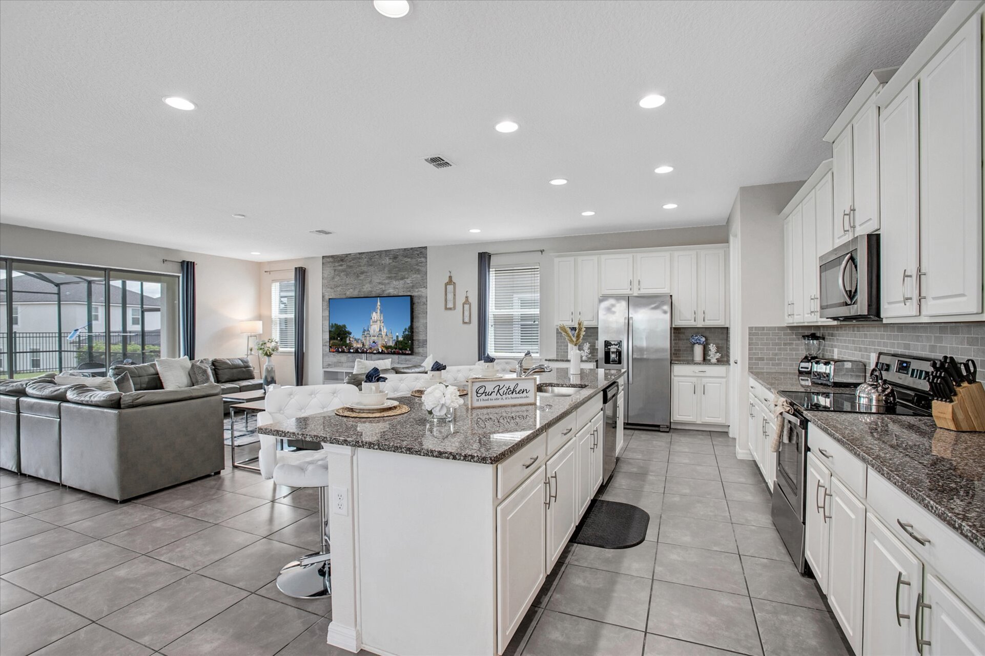 Kitchen (Angle)