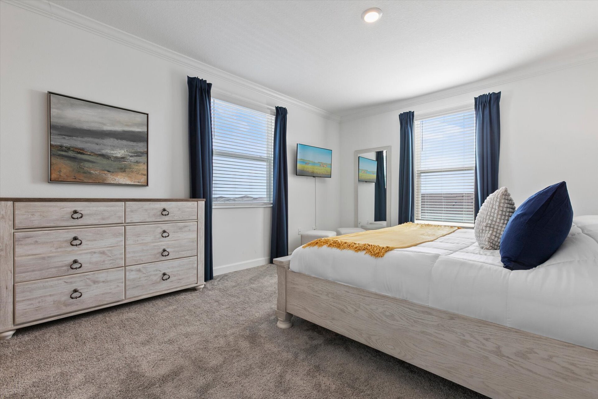 Master King Bedroom 2, (Angle)
42" Smart TV