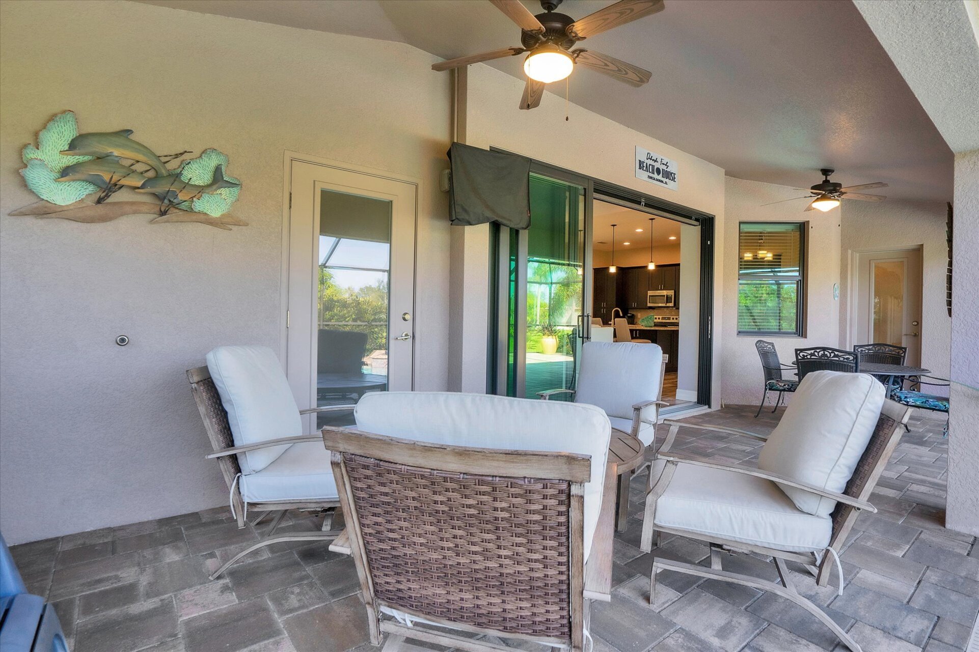 Beautiful, large lanai overlooking sparkling private pool & spa