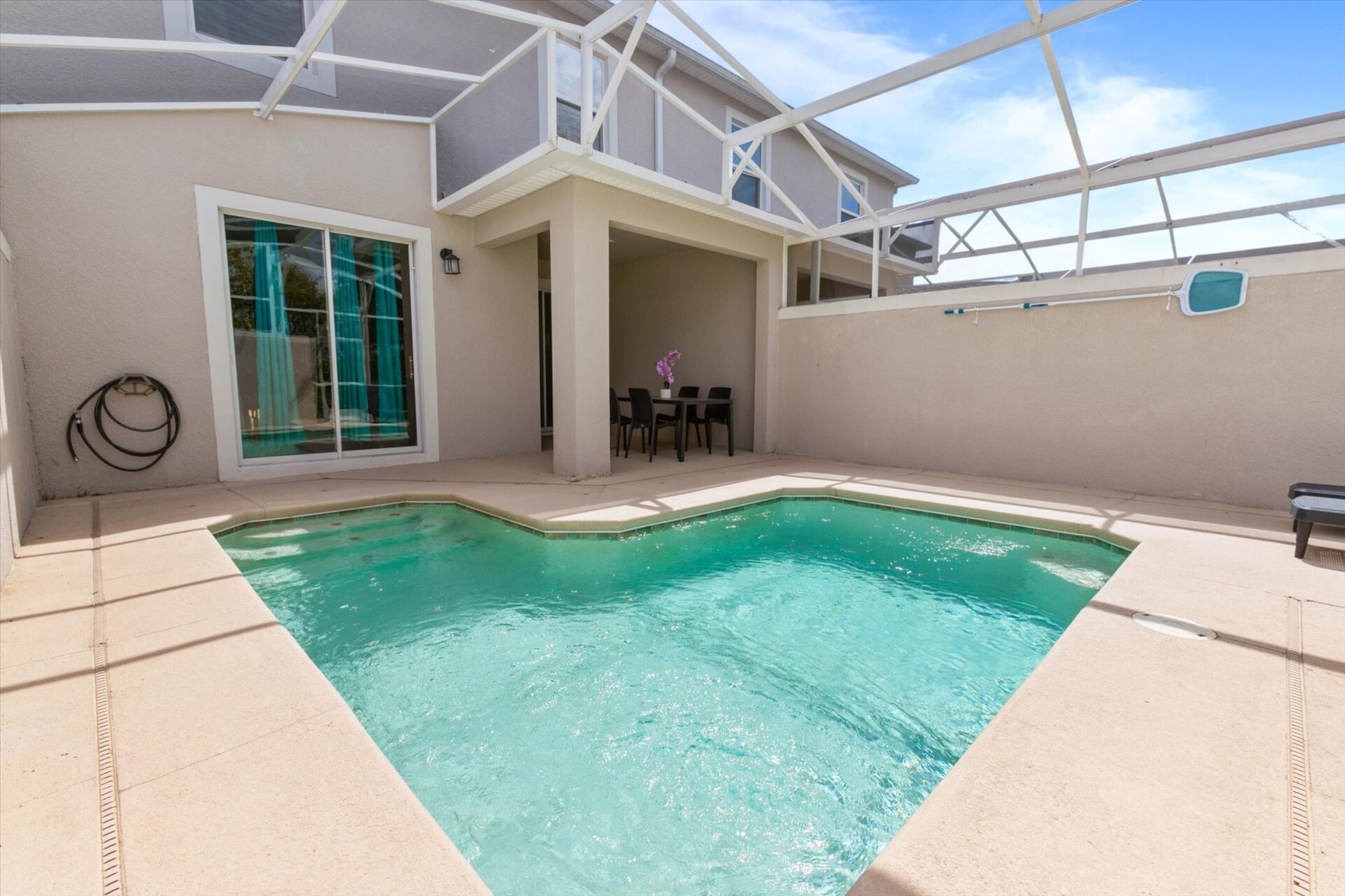 Pool Deck (Angle)