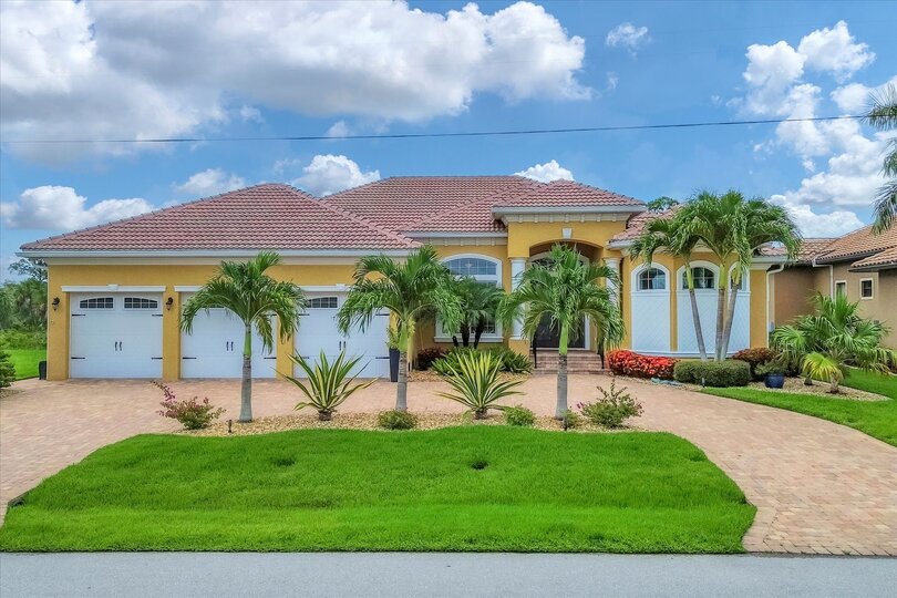 Stunning waterfront home with private pool & spa in Burnt Store Isles in historic Punta Gorda