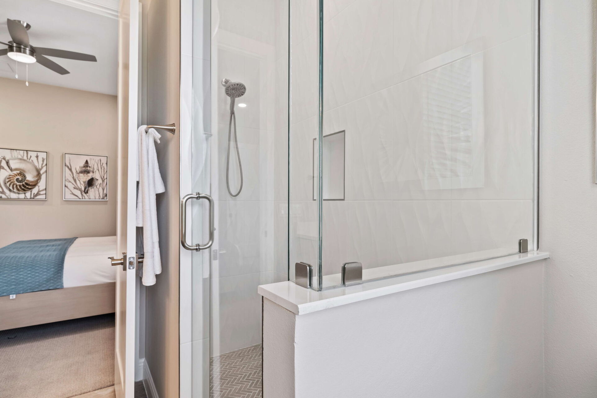 Embrace Comfort and Elegance in Your Dream Escape