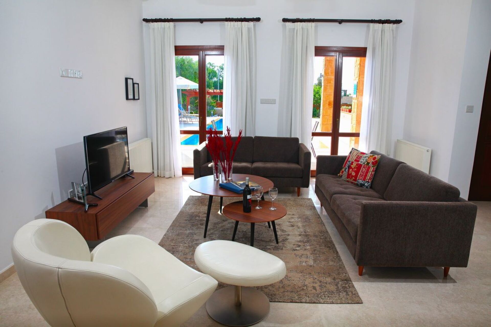 Unwind in Paradise: Where Luxury Meets Leisure