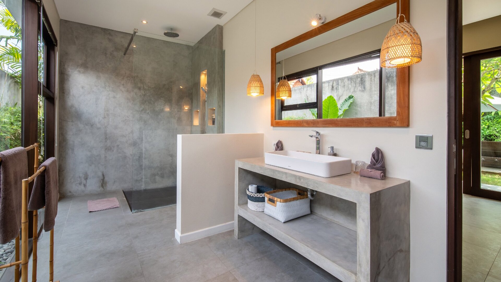 Luxury 6 Bedroom Villa in Seminyak, Bali Villa 2245