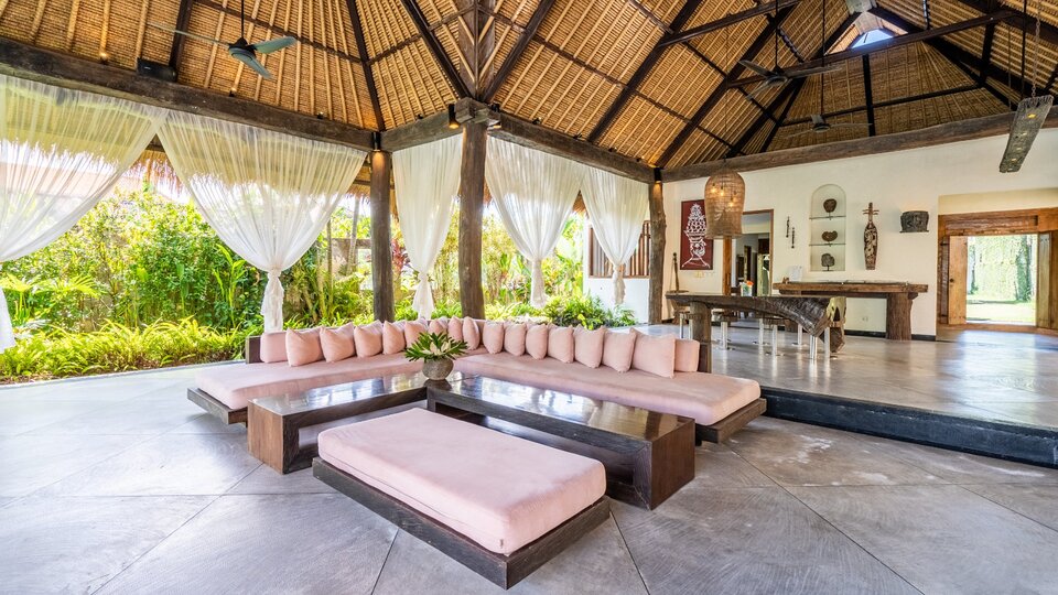 Rent Your Own 5 Star Private Villa in Seminyak, Bali Villa 2246