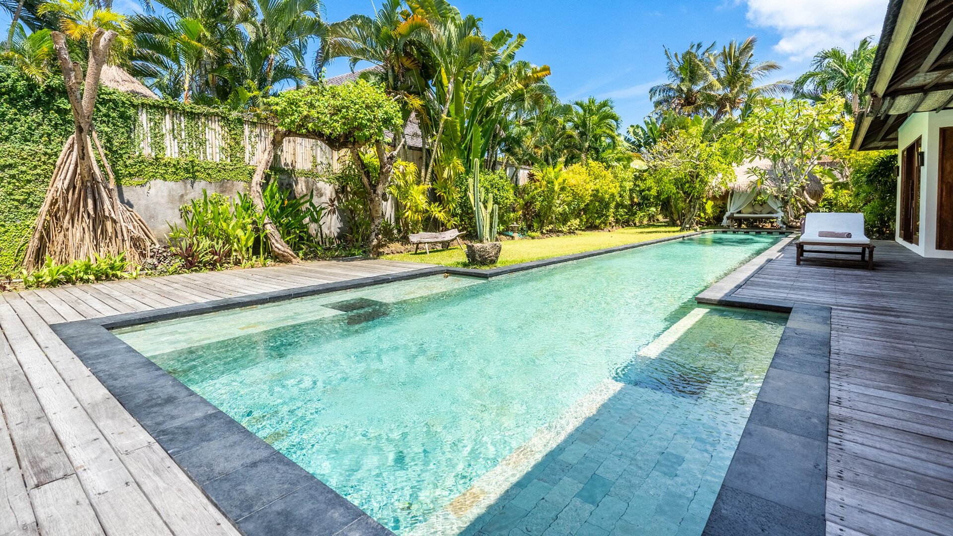 Rent Your Own 5 Star Private Villa in Seminyak, Bali Villa 2246