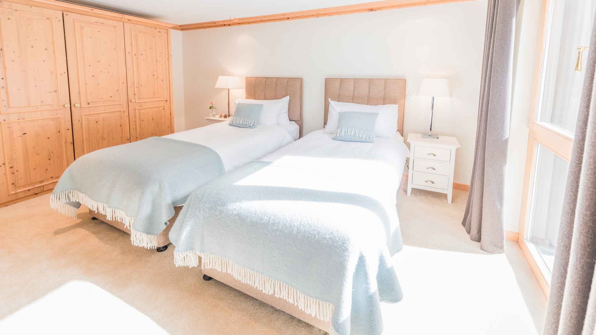 Elevate Your Escape to Luxurious Alpine Serenity, Valais Chalet 1389