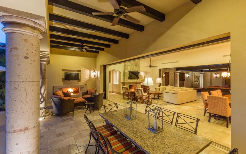 A Luxurious Escape in the Heart of Diamante, Cabo San Lucas Villa 1051