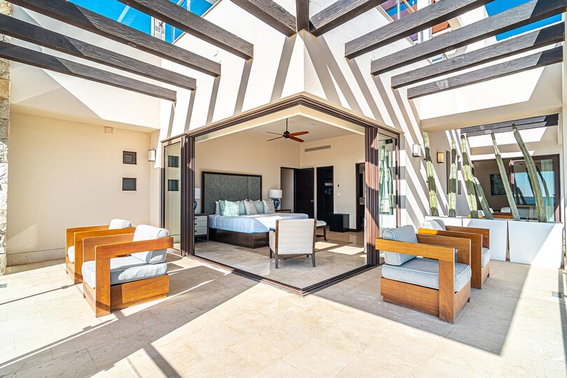 Luxurious Oasis with Breathtaking Pacific Views at Cabo San Lucas 1052