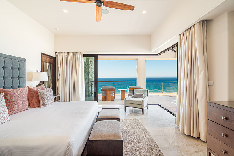 Luxurious Oasis with Breathtaking Pacific Views at Cabo San Lucas 1052