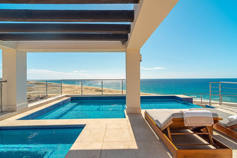 Luxurious Oasis with Breathtaking Pacific Views at Cabo San Lucas 1052