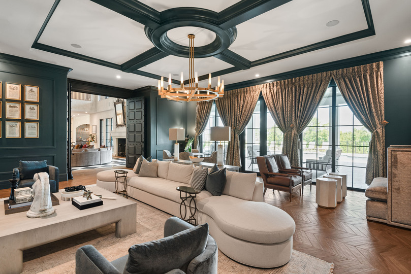 5 Star Villa Royale – A Majestic Private Estate