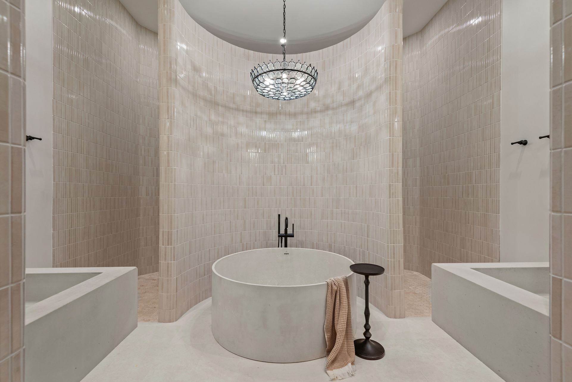 5 Star Villa Royale – A Majestic Private Estate