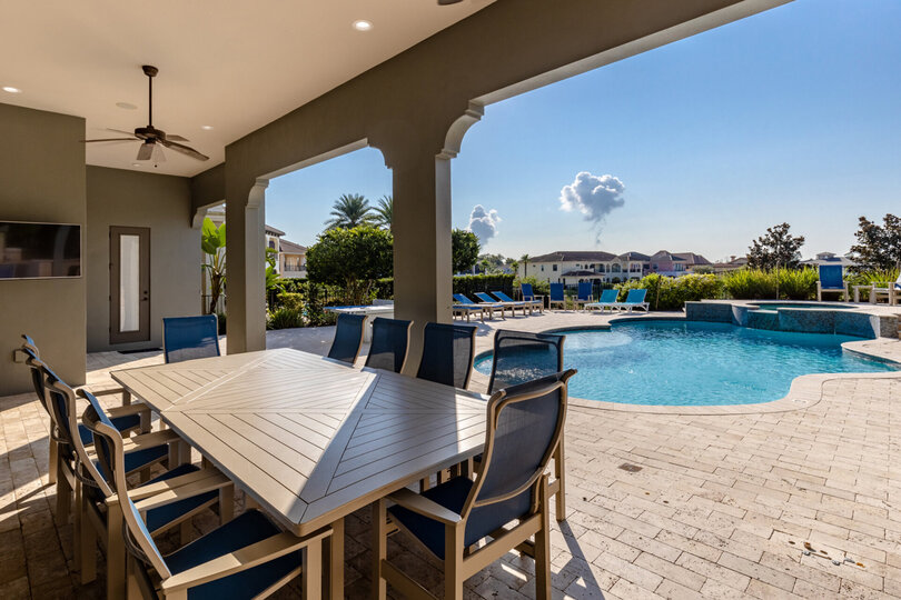 Serenity Awaits - Luxe 7 Bedroom Villa,6525