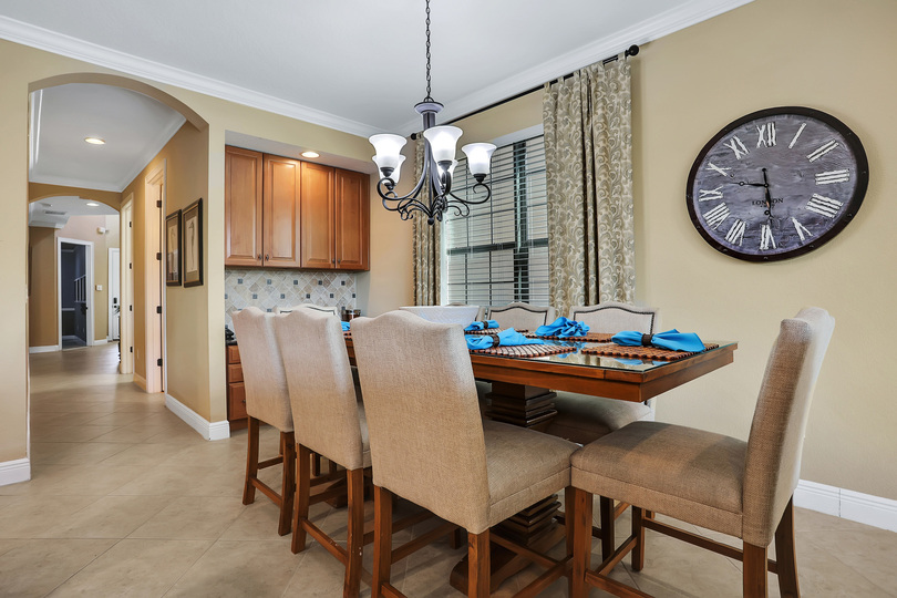 Modern 5 Bedroom Oasis in Orlando,6534