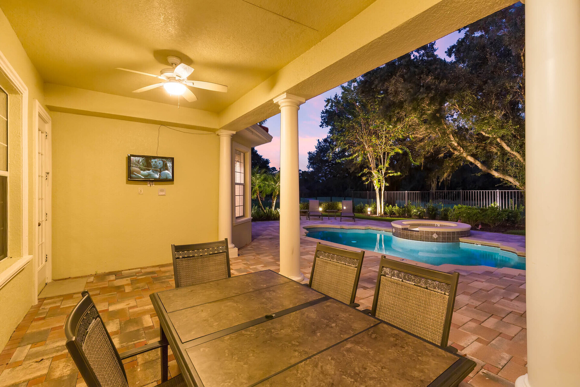 Dine al fresco underneath the covered lanai