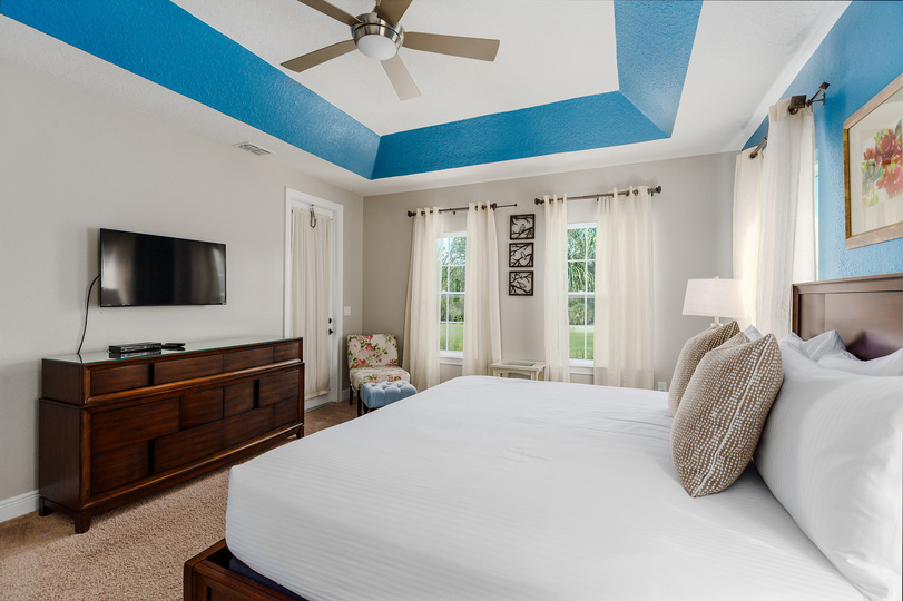 Lounge in the king-size bed and watch your favorite shows or movies on the SMART TV