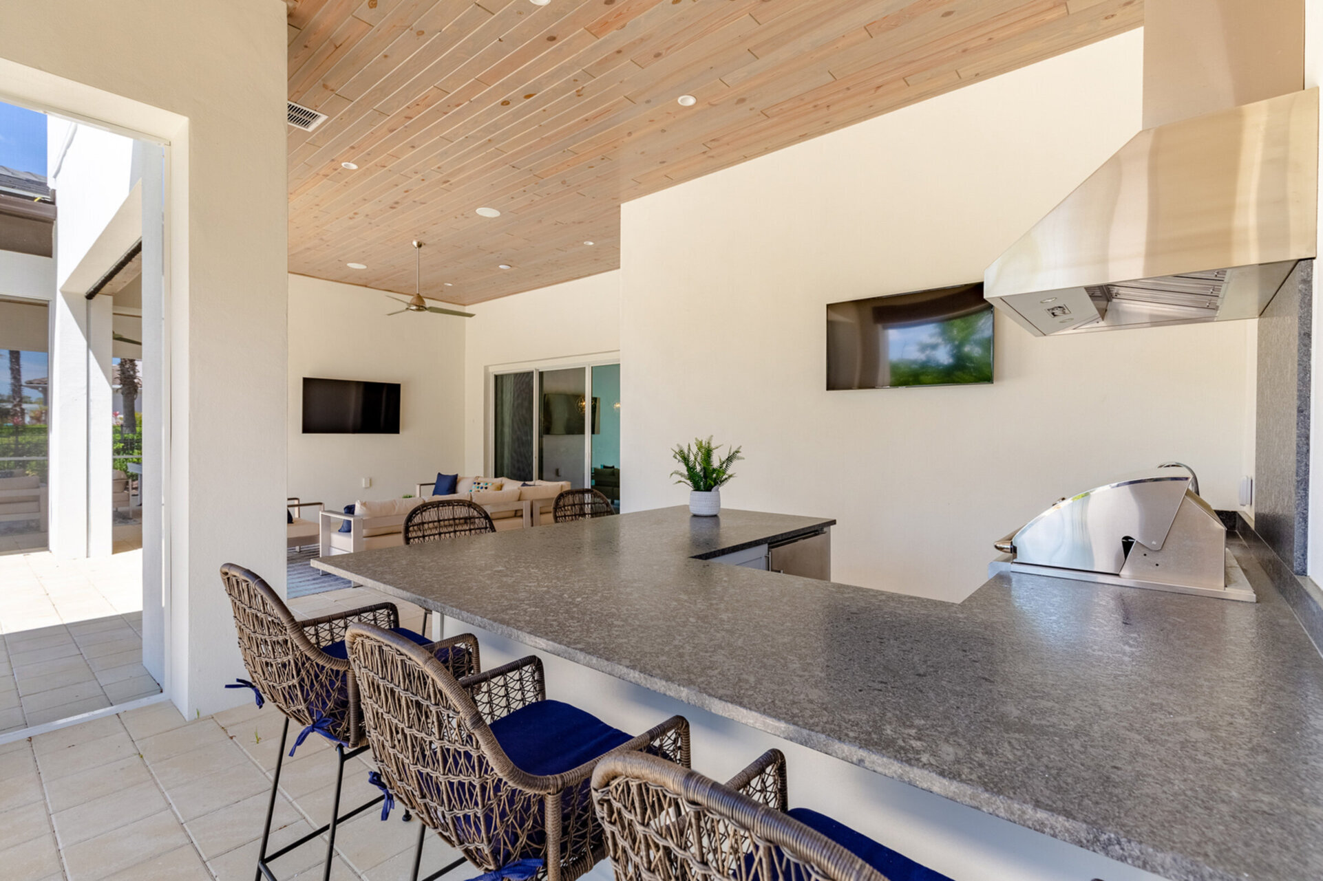 5 Star Villa Paragon – The Benchmark of Private Luxury