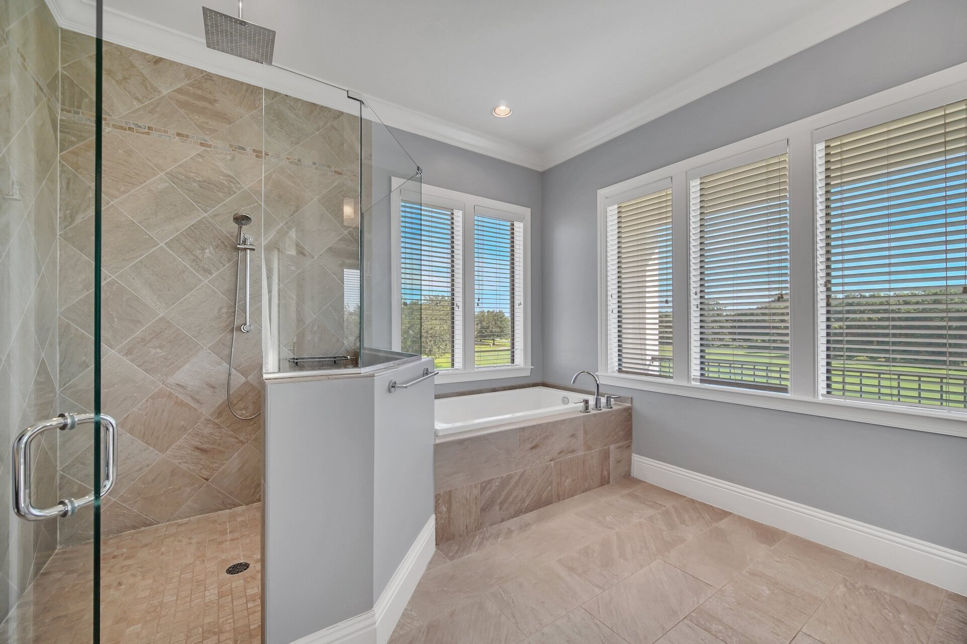 Elegant Oasis: 5 Bed Villa in Orlando,6633
