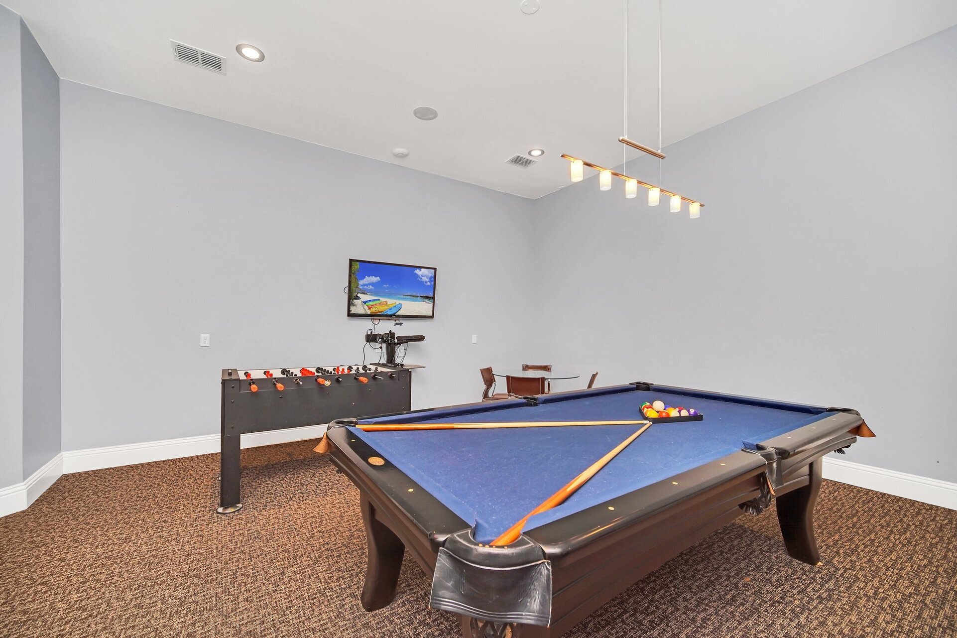 Elegant Oasis: 5 Bed Villa in Orlando,6633