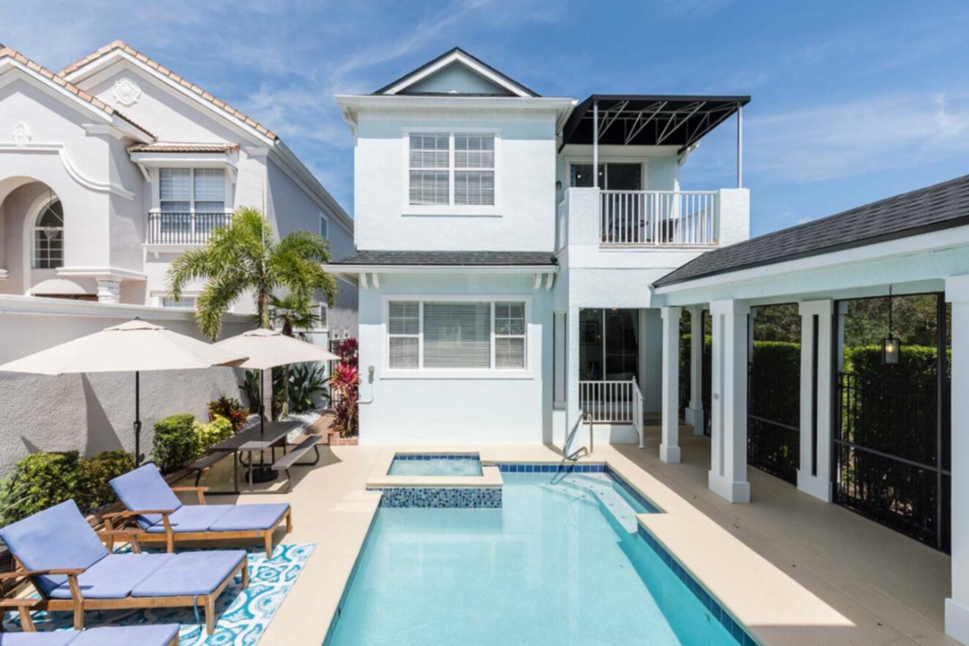 The perfect place for swimming, sunbathing, or hosting outdoor gatherings, this space offers both relaxation and style