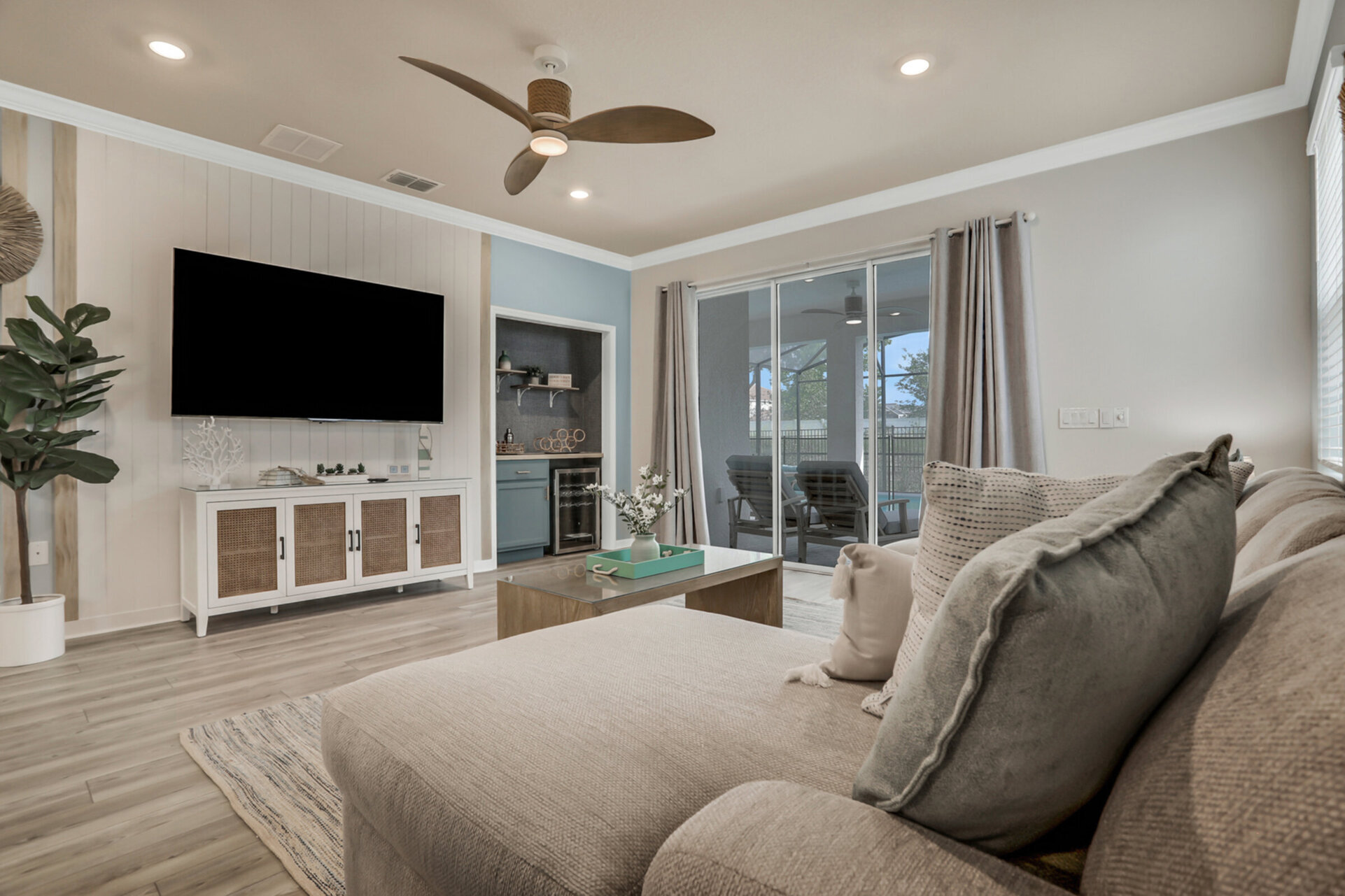 Serene Oasis: 7 Bedroom Villa in Orlando,6668
