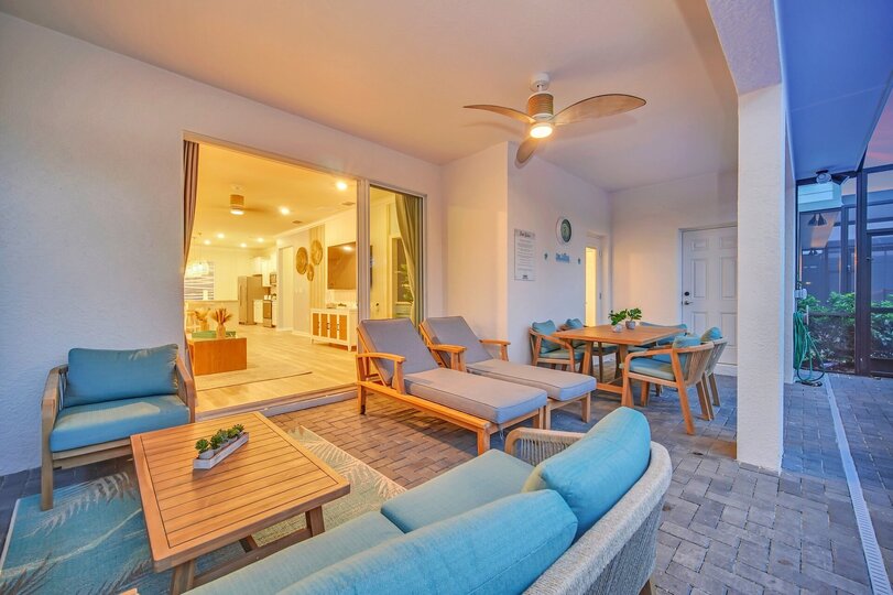 Serene Oasis: 7 Bedroom Villa in Orlando,6668