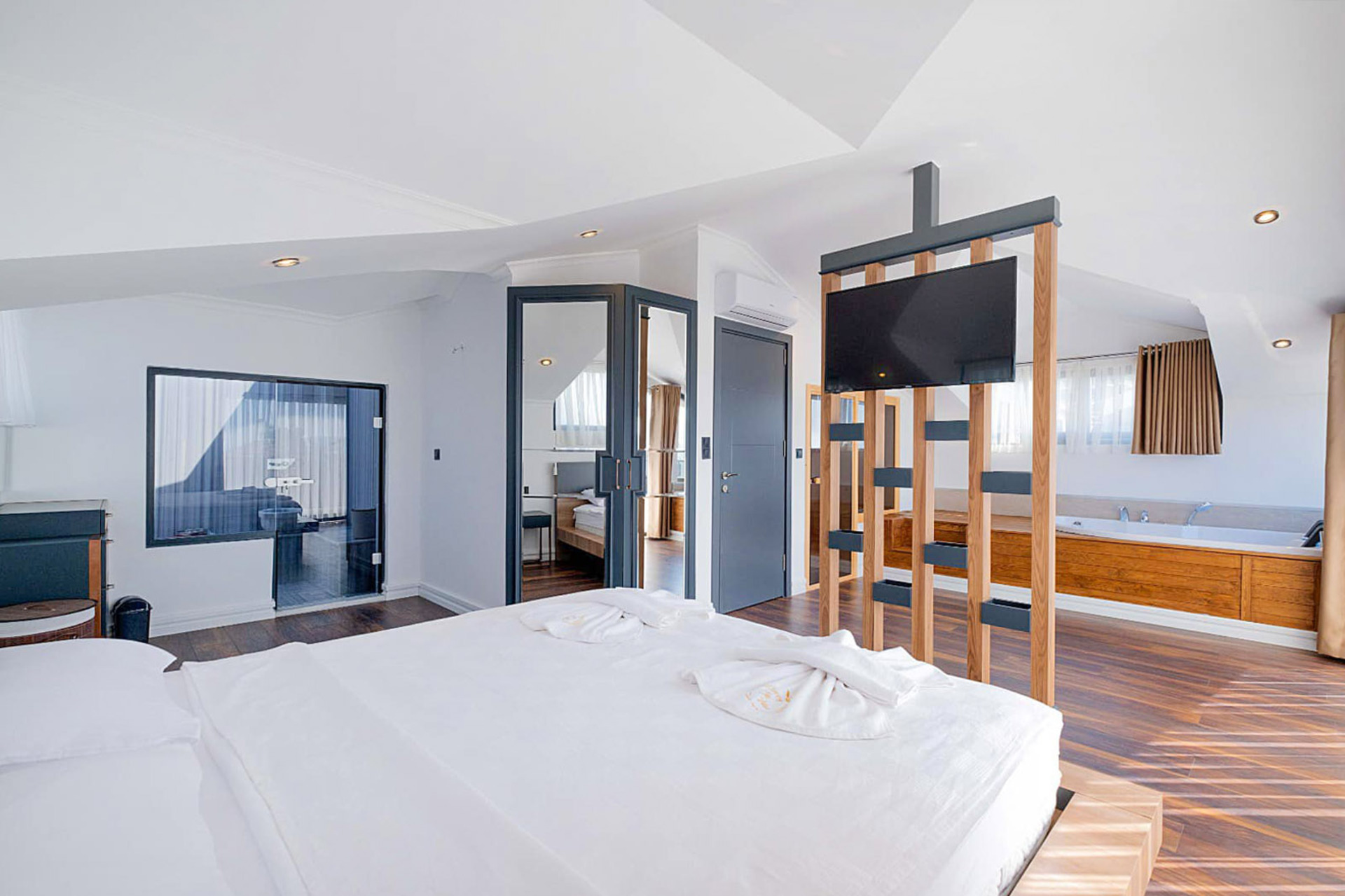 Your Own Private Holiday Haven 1033
